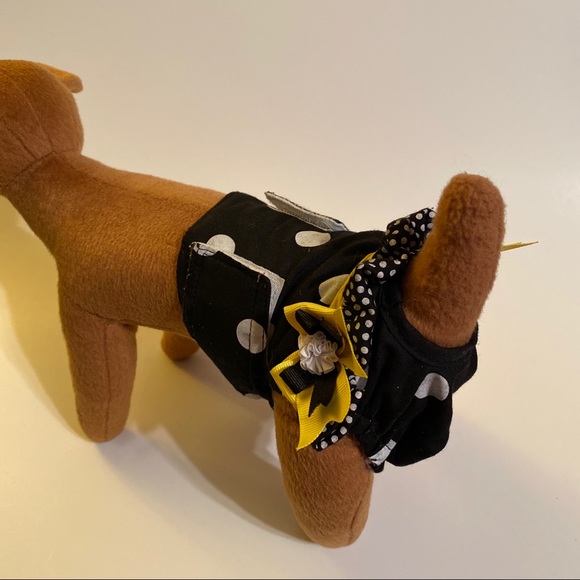 Female dog diaper with polka dots and bows - Picture 3 of 8